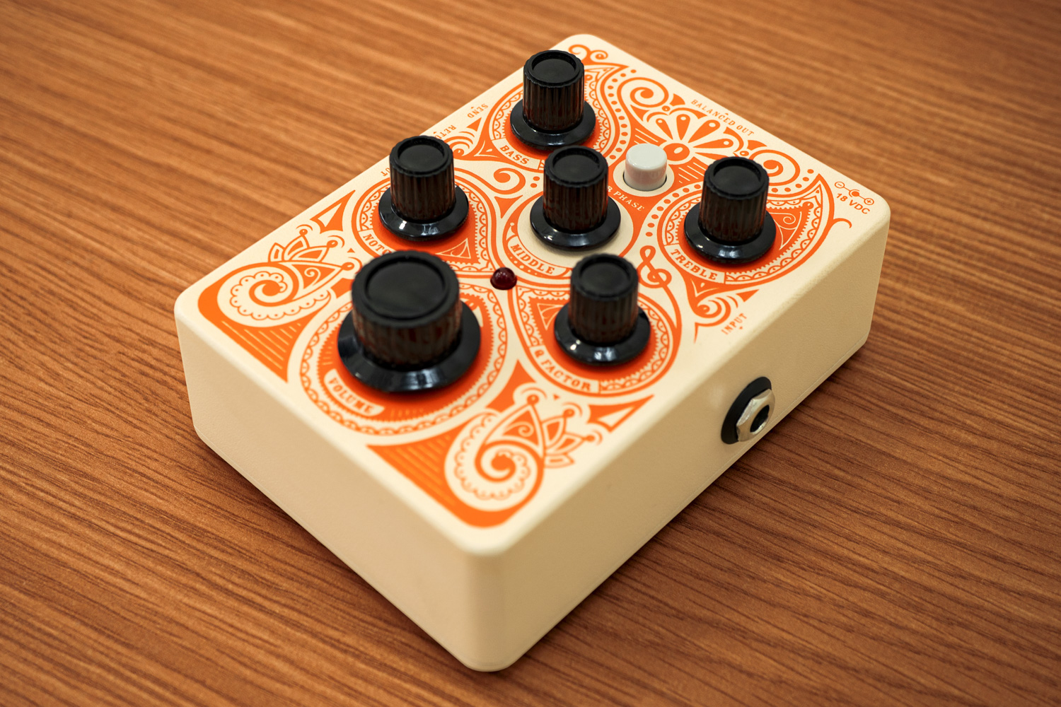 Acoustic Pedal - Feature - 1.jpeg